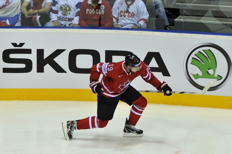 Dosavadní kapitán Senators Jason Spezza opouští Ottawu a míří do týmu Dallasu. Dosavadní kapitán Senators Jason Spezza opouští Ottawu a míří do týmu Dallasu.