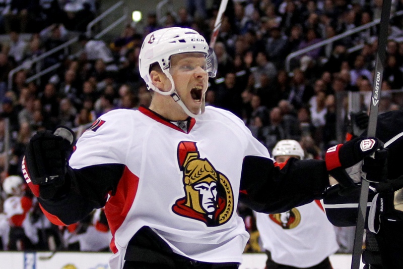 Hokejový útočník Milan Michálek bude v NHL nadále hájit barvy Ottawy. Hokejový útočník Milan Michálek bude v NHL nadále hájit barvy Ottawy.