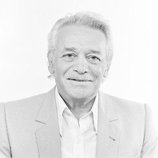 Manolis Glezos.
