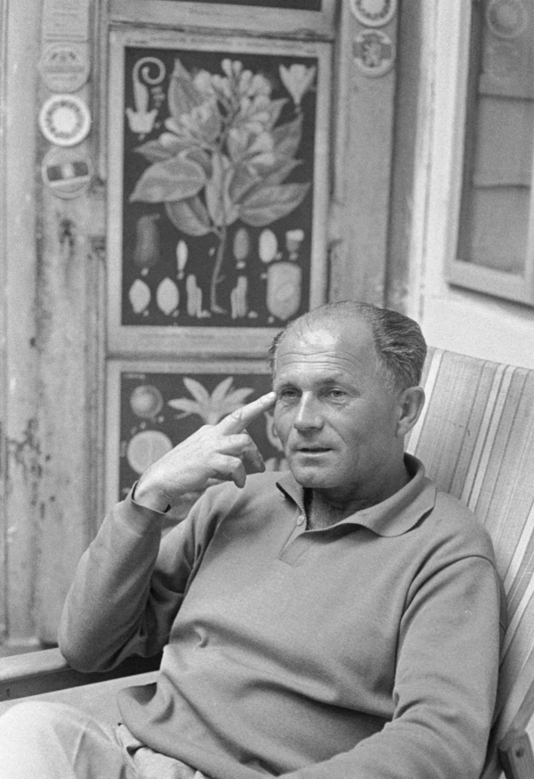 Spisovatel Bohumil Hrabal. Spisovatel Bohumil Hrabal.
