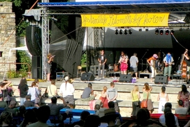 Festival nepatří k největším, ale zhruba tisícovka věrných si každý rok čas udělá.