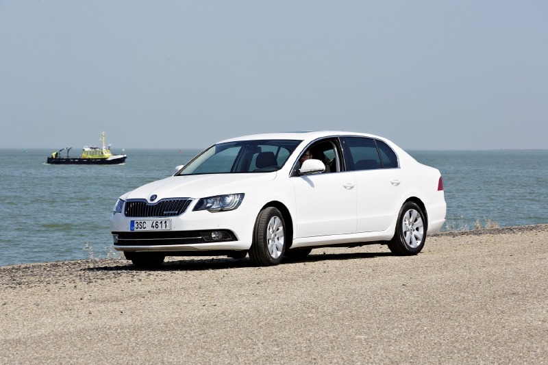 Škoda Superb GreenLine 1,6 TDI. Škoda Superb GreenLine 1,6 TDI.