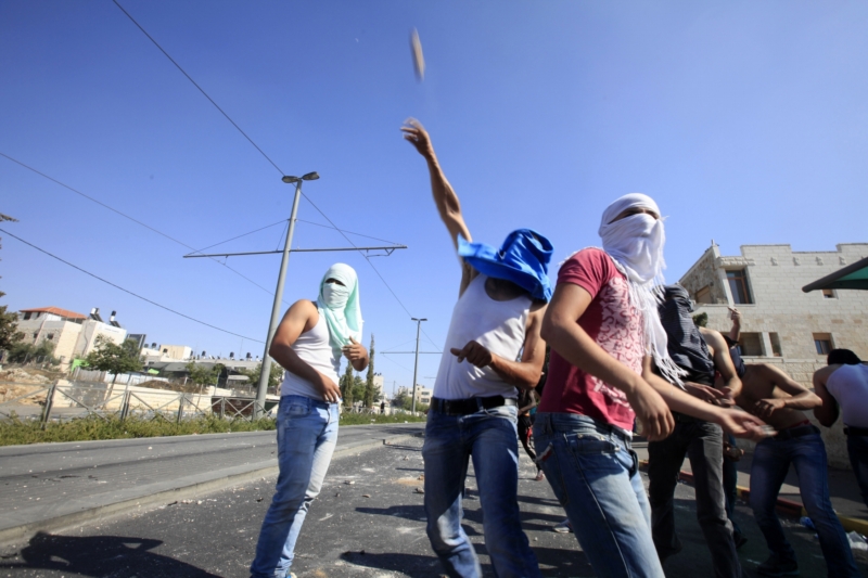 Střety mezi Izraelci a Palestinci na pohřbu Muhammada abú Chudajra v Jeruzalémě. Střety mezi Izraelci a Palestinci na pohřbu Muhammada abú Chudajra v Jeruzalémě.