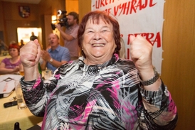 Fanoušci v městském kulturním středisku ve Fulneku.