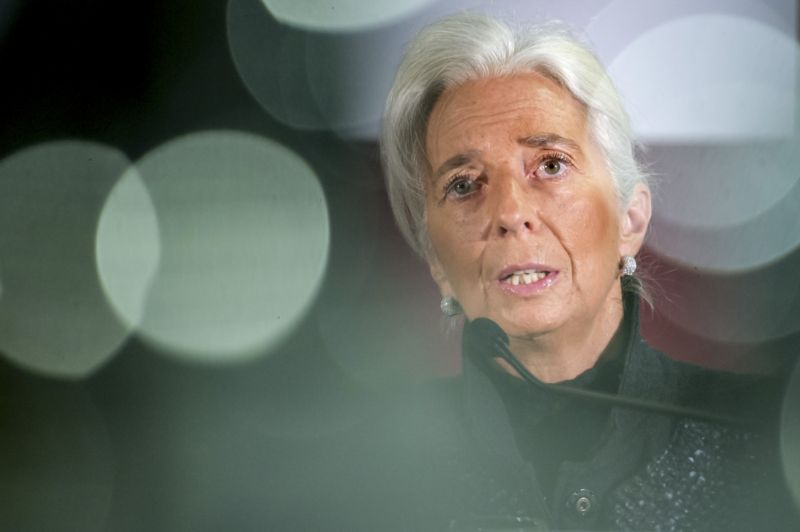 Šéfka Mezinárodního měnového fondu (MMF) Christine Lagardeová. Šéfka Mezinárodního měnového fondu (MMF) Christine Lagardeová.