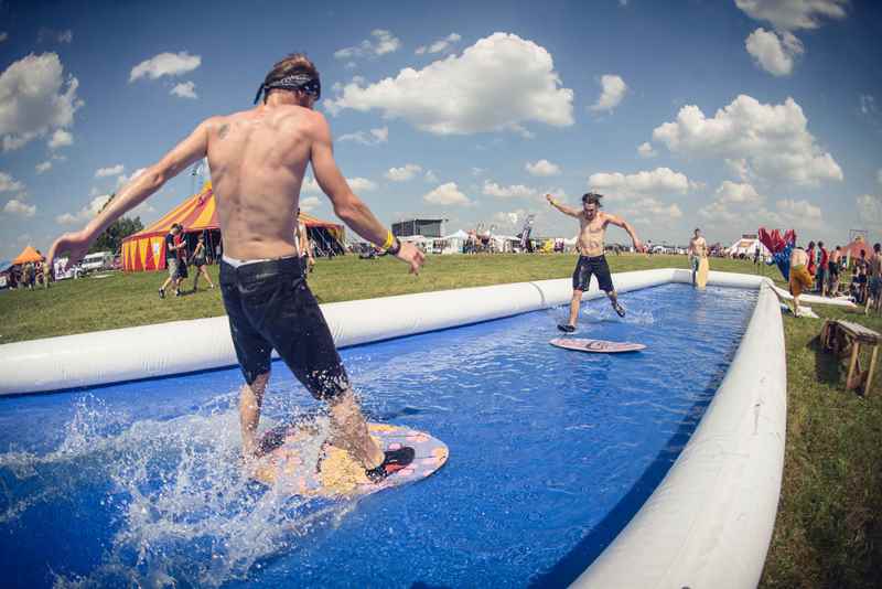 Návštěvníky festivalu čeká mnoho dalších možností zábavy.