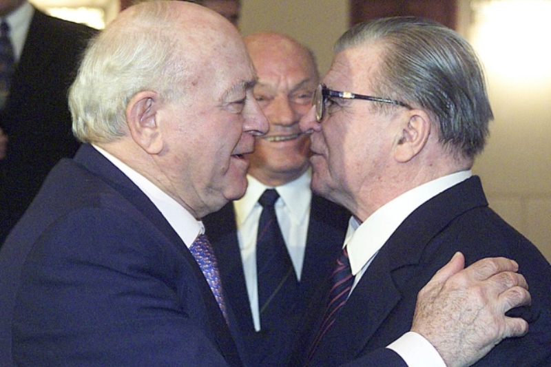 Bývalá hvězda Realu Madrid Alfredo di Stéfano (vlevo).