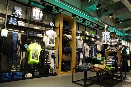 Obchod Adidas Neo.