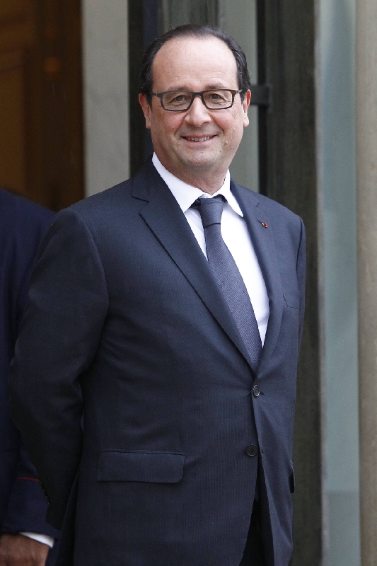 Hollande v nových okulárech.