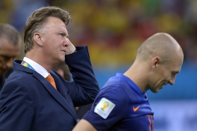 Trenér Louis van Gaal a Arjen Robben.