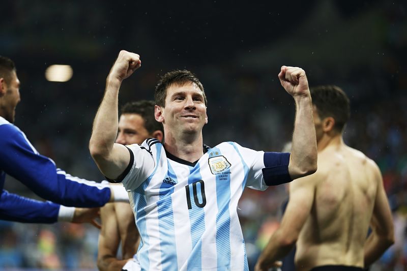 Hvězda Messi se chce dotáhnout na krajana Maradonu. Hvězda Messi se chce dotáhnout na krajana Maradonu.