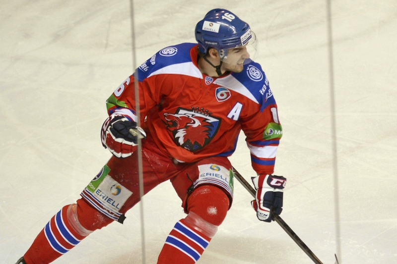 Hokejový útočník Michal Birner bude po konci Lva Praha v Kontinentální lize působit v klubu KalPa Kuopio. Hokejový útočník Michal Birner bude po konci Lva Praha v Kontinentální lize působit v klubu KalPa Kuopio.