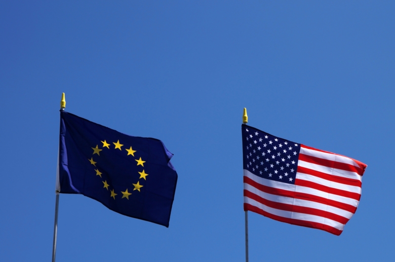 Dohoda nazvaná TTIP by měla odstranit některé zbývající překážky v obchodování mezi EU a USA (ilustrační foto). Dohoda nazvaná TTIP by měla odstranit některé zbývající překážky v obchodování mezi EU a USA (ilustrační foto).