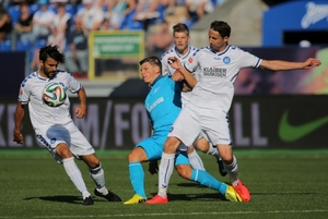 Petrohradský Zenit hraje přátelský mač s německými fotbalisty z Karlsruhe.