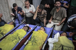 Palestinští chlapci zabití na pláži, když hráli fotbal.