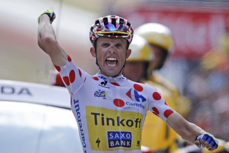 Sedmnáctou etapu Tour de France se čtyřmi náročnými stoupáními vyhrál polský cyklista Rafal Majka. 
