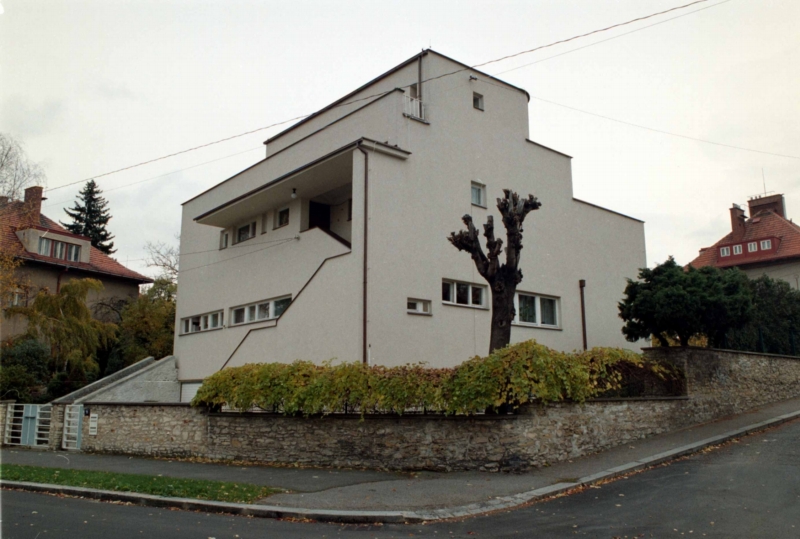 Vila v pražských Dejvicích (ilustrační foto).