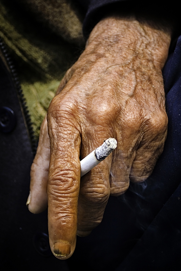 Milánský soud nařídil koncernu British American Tobacco zaplatit odškodné milion eur (ilustrační foto). Milánský soud nařídil koncernu British American Tobacco zaplatit odškodné milion eur (ilustrační foto).