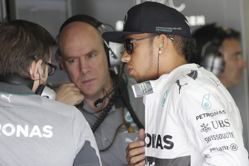 Vítězný Lewis Hamilton.