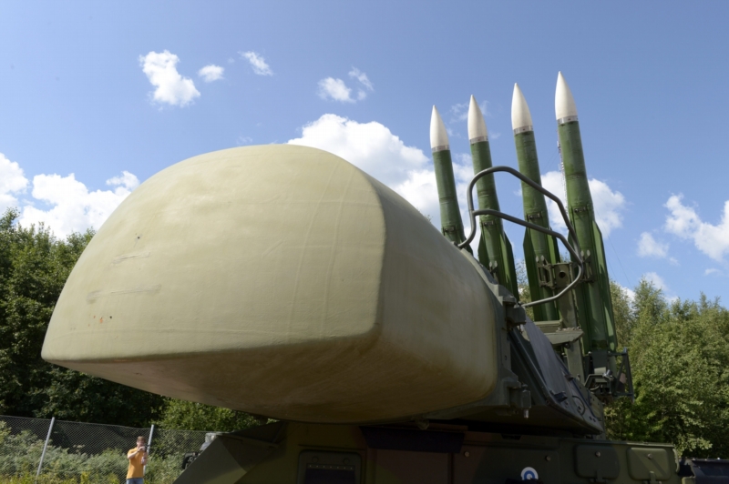 Mobilní raketový systém Buk M1 finské armády. Mobilní raketový systém Buk M1 finské armády.