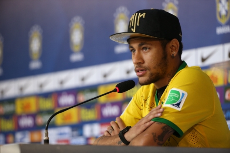 Zraněný brazilský fotbalista Neymar.