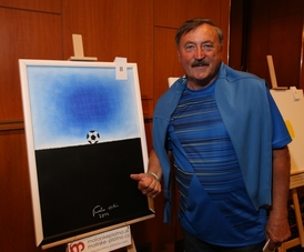 Kandidovat bude i fotbalová legenda Antonín Panenka.