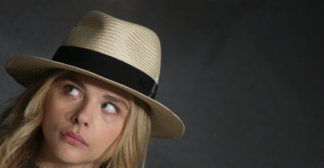Na rande s Chloe Moretz prý dohlíží i Brooklynovi rodiče.