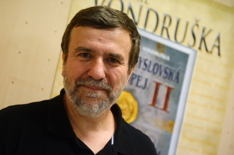 Spisovatel a historik Vlastimil Vondruška.