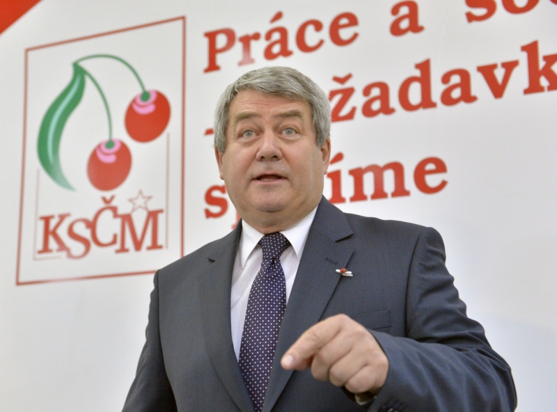 Předseda KSČM Vojtěch Filip. Předseda KSČM Vojtěch Filip.