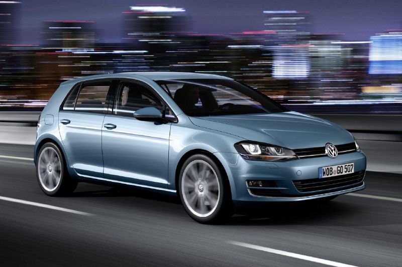 Nejprodávanějším modelem zůstává VW Golf.