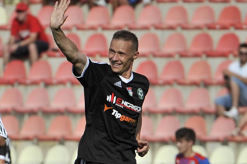 Obránce Tomáš Zápotočný.