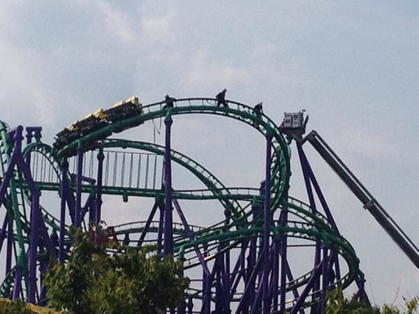 Záchranná akce v zábavním parku Six Flags v Marylandu.