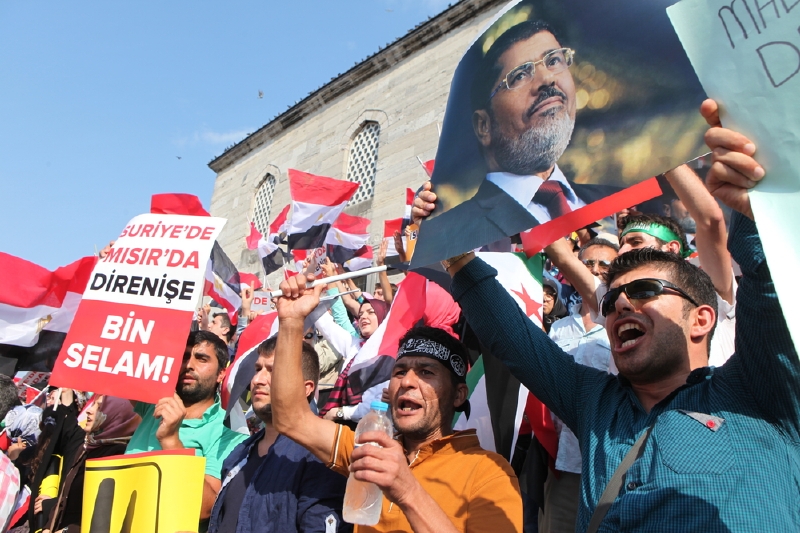 Demonstrace islamistů v Káhiře.