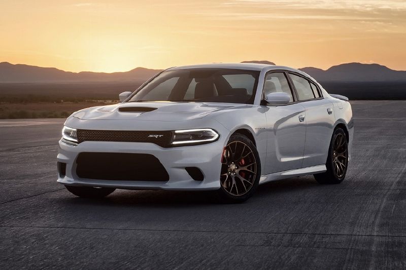 Dodge Charger SRT Hellcat, údajně nejrychlejší sériově vyráběný sedan.
