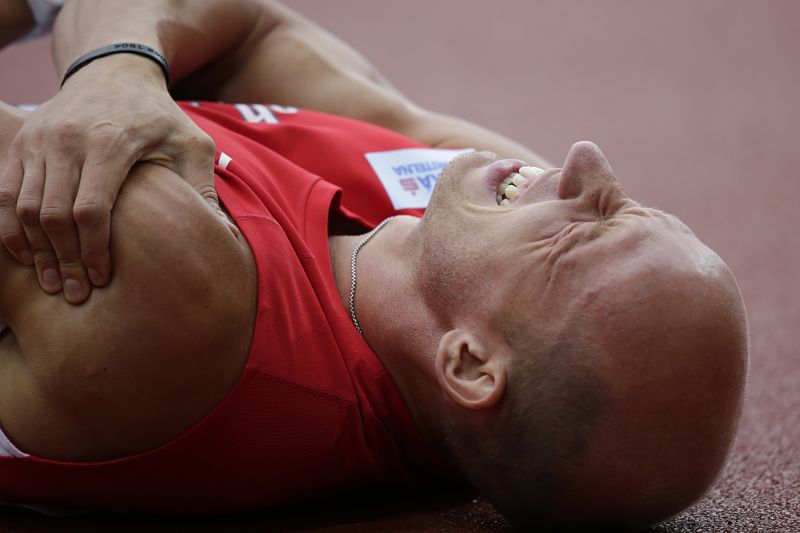 Překážkář Petr Svoboda se vrátil na dráhu po třech letech a hned obsadil páté místo. Překážkář Petr Svoboda se vrátil na dráhu po třech letech a hned obsadil páté místo.