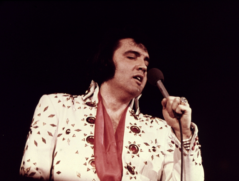Legendární zpěvák Elvis Presley. Legendární zpěvák Elvis Presley.