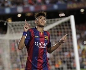 Neymar oslavil návrat po zranění dvěma góly.
