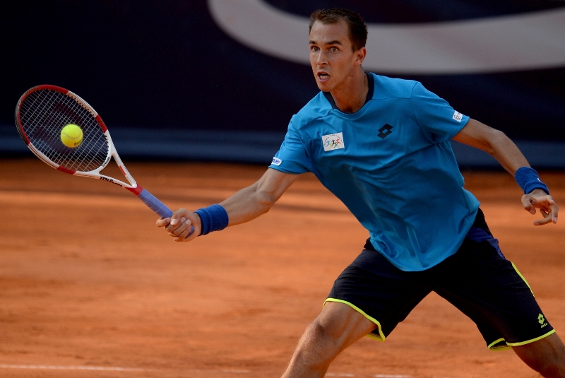 Tenista Lukáš Rosol postoupil na turnaji ve Winston-Salemu do čtvrtfinále. 