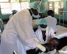 Ebola v ugandském městě Gulu v roce 2000.