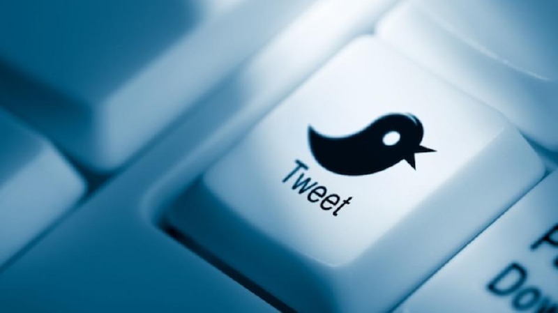Uživatelé Twitteru nově automaticky uvidí favorizované tweety od cizích lidí.