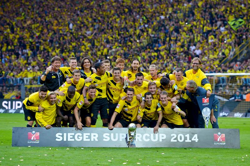 Borussia Dortmund a Bayern Mnichov budou největšími konkurenty v boji o ligový titul.