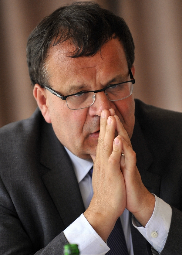 Ministr průmyslu a obchodu Jan Mládek. Ministr průmyslu a obchodu Jan Mládek.
