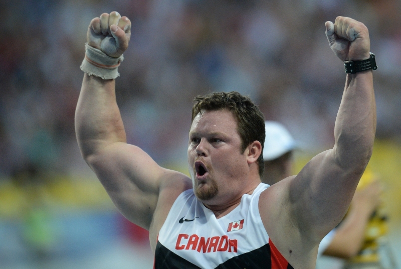 Šest let poté, co mu o jediný centimetr unikla olympijská medaile v Pekingu, se kanadský koulař Dylan Armstrong cenného kovu přece jen dočkal. Šest let poté, co mu o jediný centimetr unikla olympijská medaile v Pekingu, se kanadský koulař Dylan Armstrong cenného kovu přece jen dočkal.