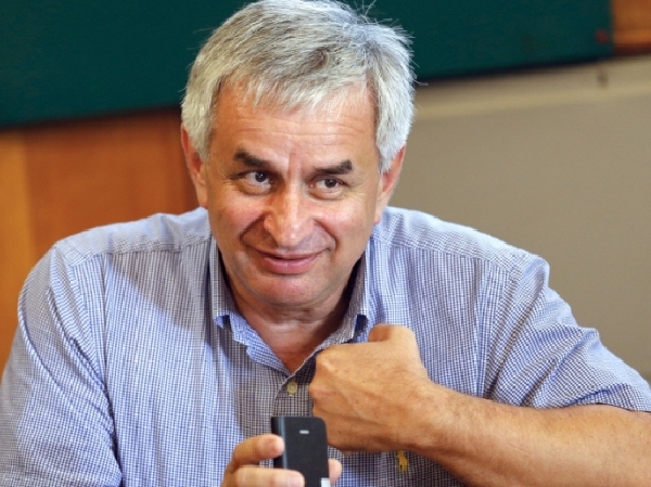 Raul Chadžimba - vítěz voleb.