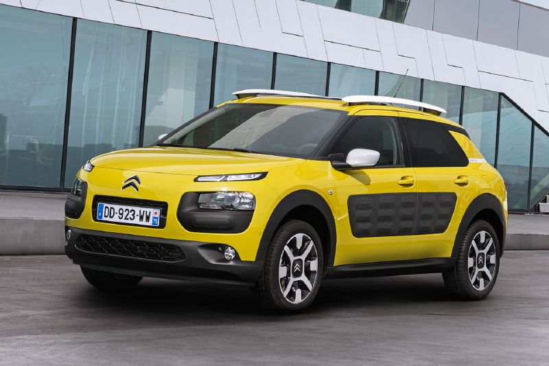 C4 Cactus s ochrannými "bublinami" na bocích.