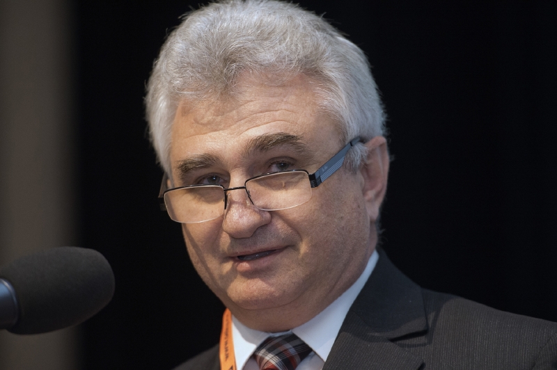 Předseda horní komory Milan Štěch (ČSSD).