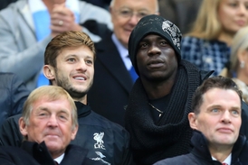 Balotelli jako divák sledoval zápas bývalého klubu Manchesteru City s jeho novým zaměstnavatelem, Liverpoolem FC.