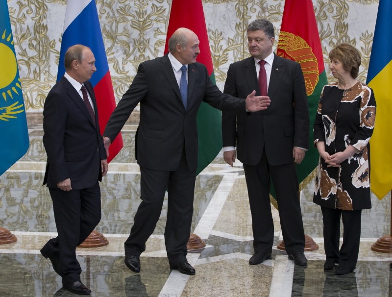Putin, Lukašenko, Porošenko a Ashtonová v Minsku.