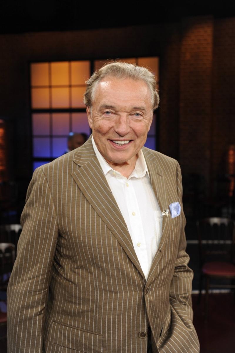 Karel Gott vydává nové album.