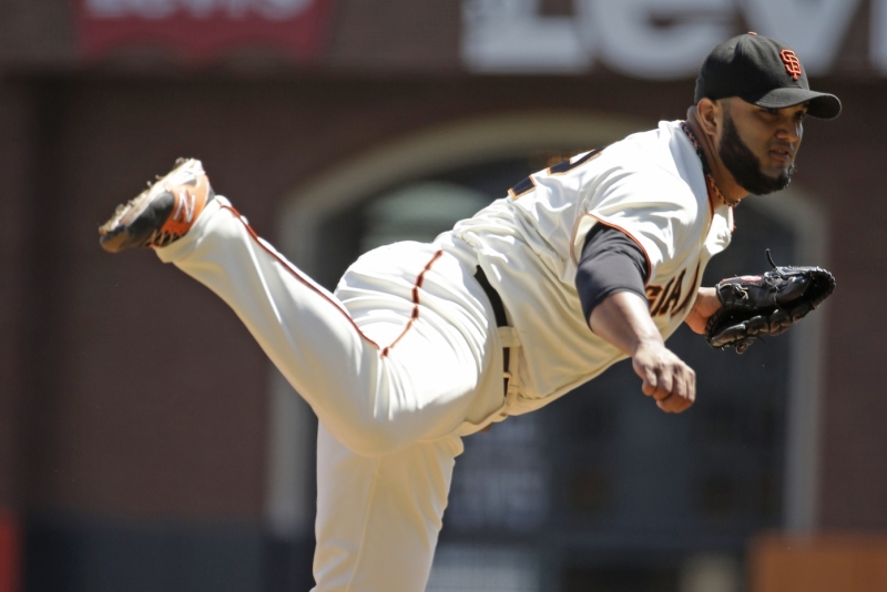 Nadhazovač Yusmeiro Petit vyautoval 46 pálkařů po sobě a vytvořil nový rekord zámořské baseballové soutěže MLB. Nadhazovač Yusmeiro Petit vyautoval 46 pálkařů po sobě a vytvořil nový rekord zámořské baseballové soutěže MLB.